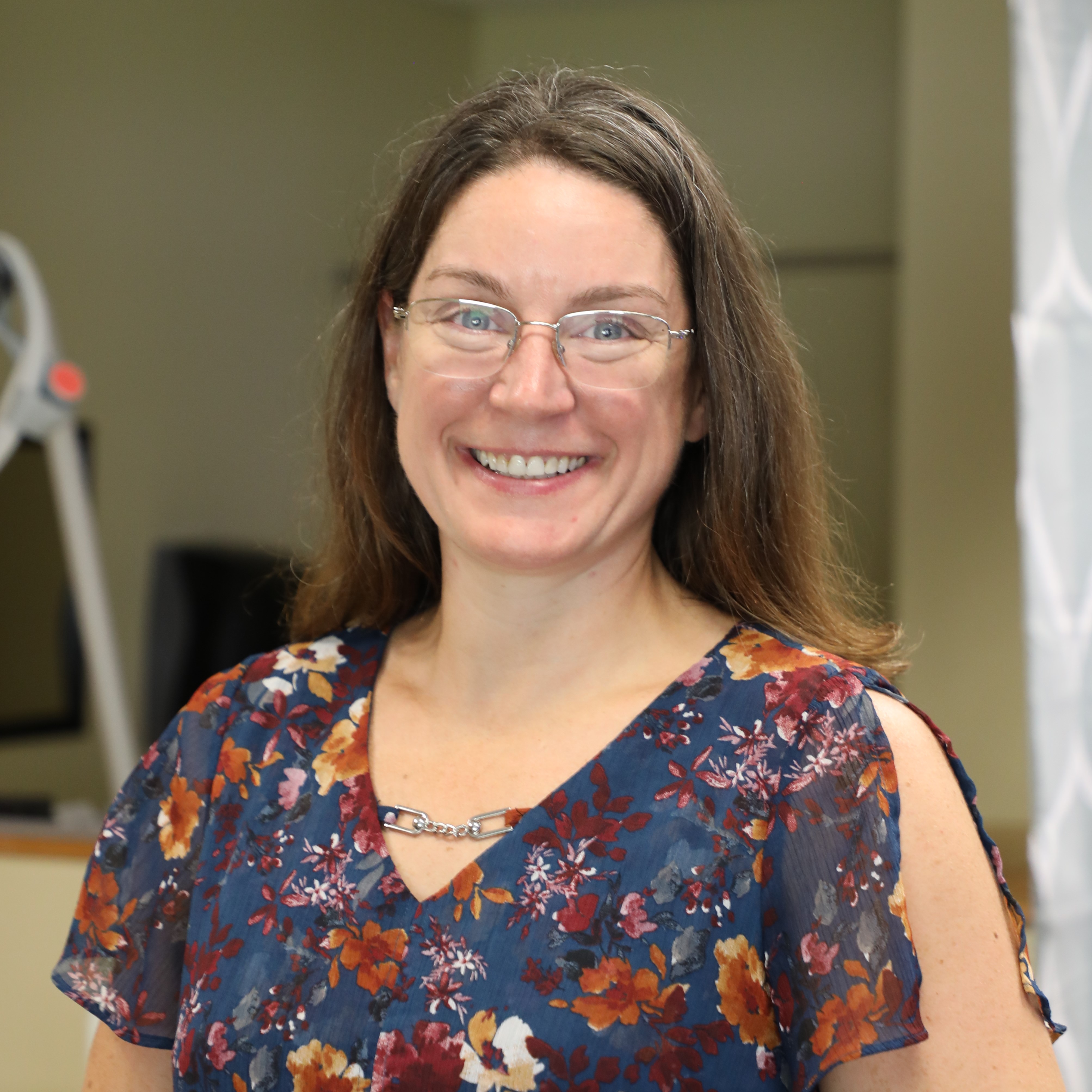 headshot of christine