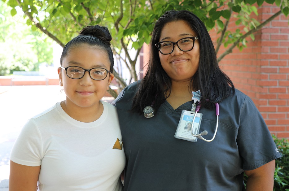 dulce and her daughter smiling